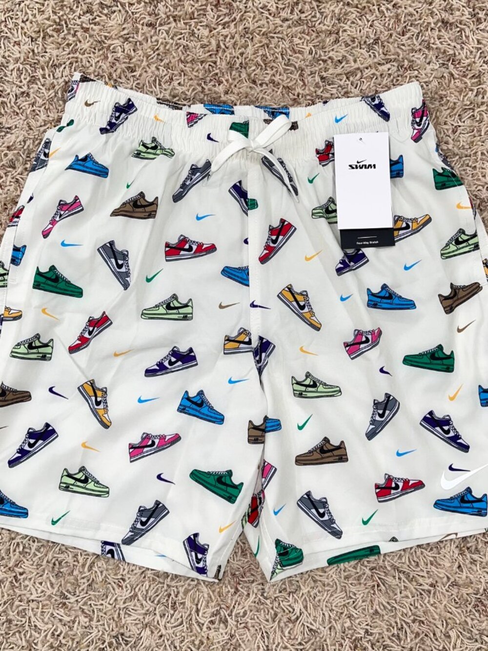 Nike Swim Breaker Men's 7" Brief-Lined Volley Shorts Sail, Size Medium (New)